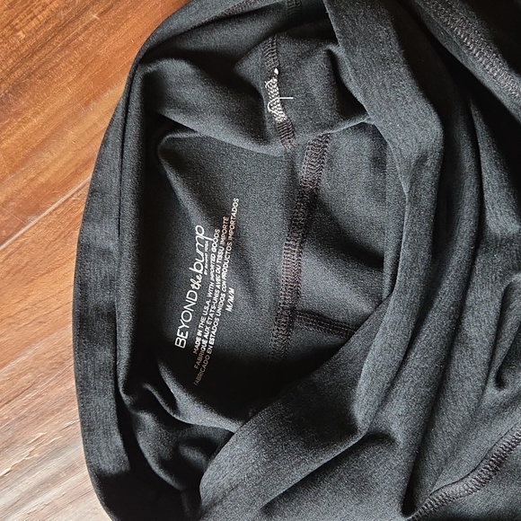 Beyond the Bump All For Run Shorts - Picture 3 of 3